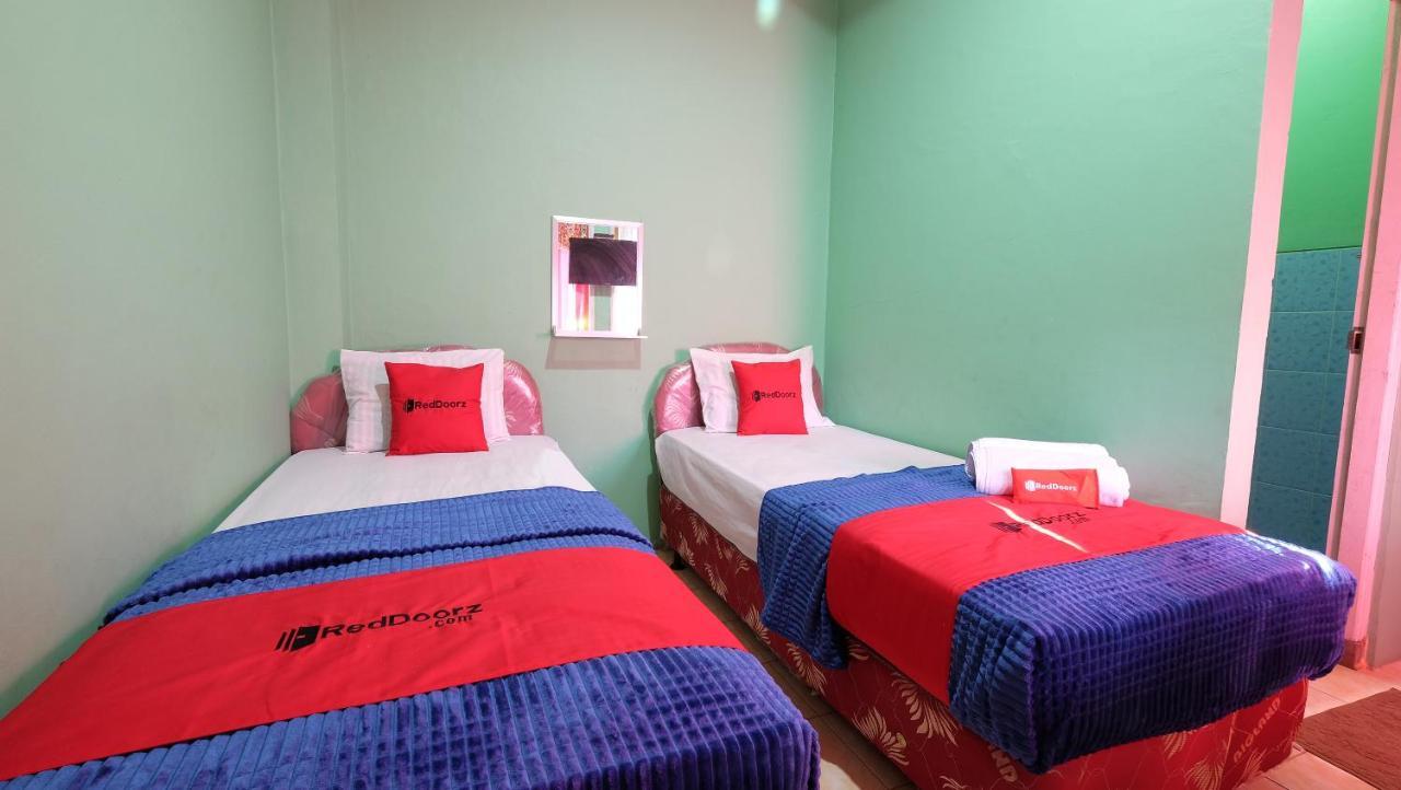 เรดดอร์ซ เนียร์ แมนโกรฟ ฟอเรสต์ กูปัง Hotel ภายนอก รูปภาพ